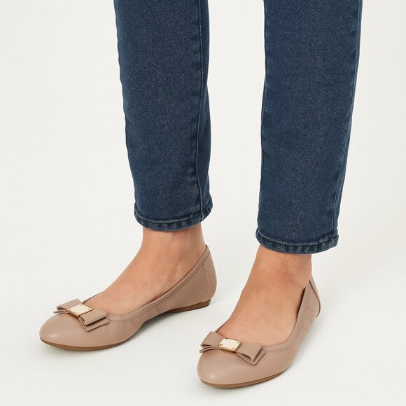 Cole Haan Tan and Gold Ballet Flats with Bow Cute Size 8 - Picture 1 of 10